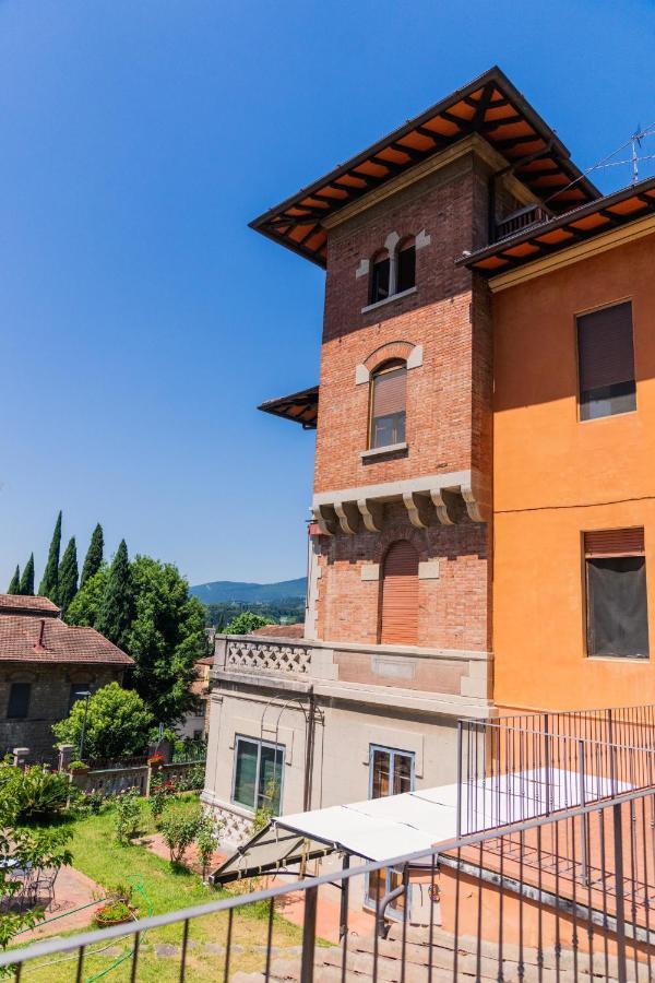 Attico In Villa Storica - Dolcevita Holiday Florencia Exterior foto